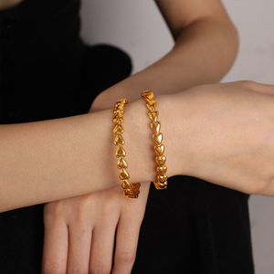 Bracelet manchette plaqué or en forme de cœur pour femme, bijou tendance, cadeau - Product Image 4