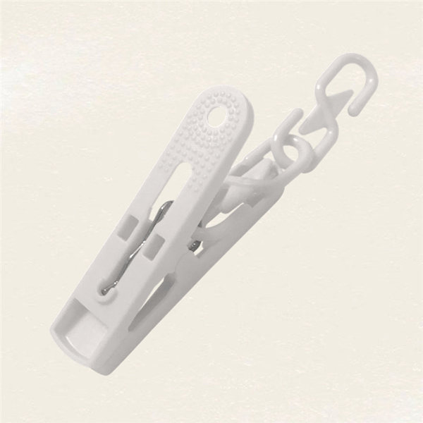 Nordic white [clip chain]