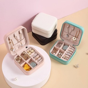 Leather Zipper Jewelry <b>Box</b> 10x10x5cm Portable Compact <b>Storage</b> Case For Travel And Desktop Use - Product Image 1
