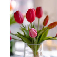 Fleurs artificielles, 5 tiges de tulipes de 38,5 cm, en caoutchouc doux au toucher, effet hydratant, bouquet de fleurs pour la maison, la table, le vase, la décoration de mariage