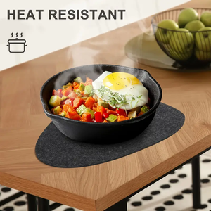 Sets de table en feutre mince à motif géométrique, design moderne, durables, antidérapants, lavables, écologiques pour la cuisine et les dîners de Noël - Product Image 6