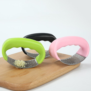 Presse-<span class=keywords><strong>ail</strong></span> Autonome en Acier Inoxydable en Forme d'Anneau, Hachoir à <span class=keywords><strong>Ail</strong></span>, Outil de Cuisine pour Hacher l'<span class=keywords><strong>Ail</strong></span> - Product Image 1