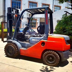 <b>Mini</b> <b>Old</b> Japanese Used Forklift Small Pallet Truck for Sale-Diesel Powered Two Stage Mast - Product Image 6