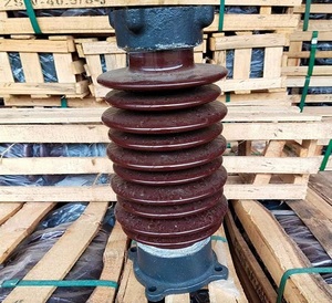 Aislador de Poste de Porcelana de Alta Resistencia 10kN-50kN 72kV 145kV Antipolución para Equipos de Distribución de Energía - Product Image 2