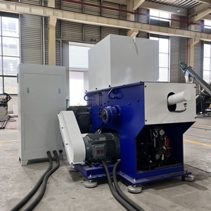 Trituradora Industrial de un Solo Eje con Empujador Hidráulico para Gran Volumen de Residuos de Plástico, Barriles, Películas <span class=keywords><strong>y</strong></span> Pacas - Product Image 1