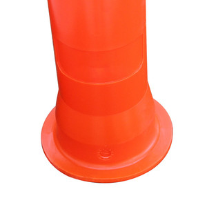 Soporte de postes de tráfico con delineador flexible de rayas blancas - Product Image 5