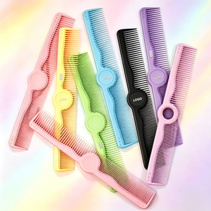 Peigne de barbier personnalisé avec logo, résistant à la chaleur, à queue pointue, à dents fines, pour salon de coiffure, coiffage, coupe, peigne à queue de rat - Product Image 1