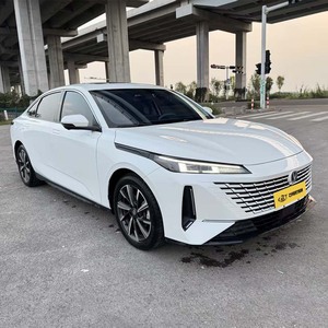 Changan <span class=keywords><strong>Lamore</strong></span> 2023 1.5T GDI Automatic Pilot, berlina a benzina 5 posti, 200KM/H, auto usata economica Yida - Product Image 3
