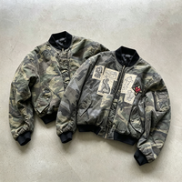 Blouson Bomber Camouflage Personnalisé Homme Streetwear Manteau Hiver Patchwork Rétro Broderie Patch Camouflage Blouson Aviateur Rembourré