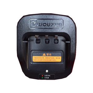 Wouxun แท่นชาร์จสำหรับ kg 828 958 968 978 kg วอล์กกี้ทอล์กกี้ Wv50 5W เครื่องชาร์จแบตเตอรี่มาตรฐานพร้อมพอร์ต USB - Product Image 1