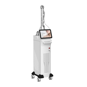 Appareil de beauté professionnel au laser CO2 avec 4 têtes de traitement pour la réparation et le renouvellement complet de la peau, instrument de beauté - Product Image 3