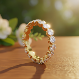 Anillo de Eternidad Dorado para Mujer, Chapado en Oro de 18K, con Diamantes Redondos Engastados en Pavé, Anillo Clásico de Compromiso y Boda - Product Image 2