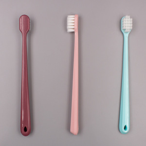 แปรงสีฟันสำหรับผู้ใหญ่ ขนแปรงไนลอนนุ่ม ใช้ในบ้าน คุณภาพสูง - Product Image 1