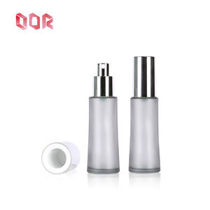 Flacon en verre vide à embout épais 30ml 50ml 110ml 120ml, best-seller pour emballage cosmétique, flacon pulvérisateur à brume fine pour tonique hydratant visage - Product Image 4