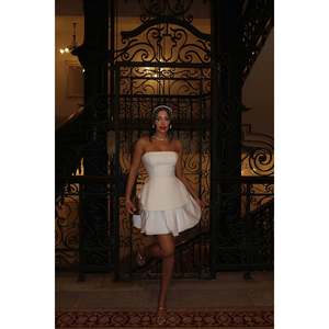 Robe de cocktail mini blanche sans bretelles - Product Image 5