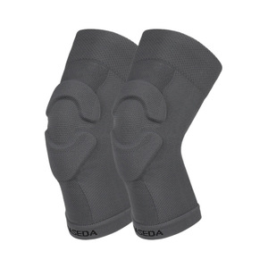 อุปกรณ์พยุงเข่าอาเซดะ รุ่น Honeycomb ป้องกันการกระแทก สำหรับกีฬา สีเทาเข้ม แพ็คเดียว ใช้ได้ทั้งชายและหญิง - Product Image 1