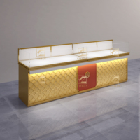 LED Light Jewelry Showcase Display aus Glas Metall Edelstahl Aluminium MDF für Store Mall Showroom Verwendung