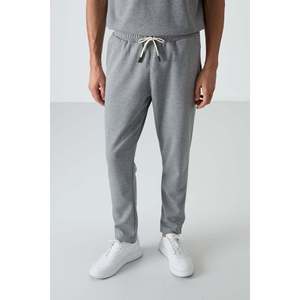 Conjunto Deportivo de Algodón Gris Melange para Hombre, Corte Holgado Informal, Transpirable, Suave y Texturizado, Pantalones y Top Básicos 85251 - Product Image 5