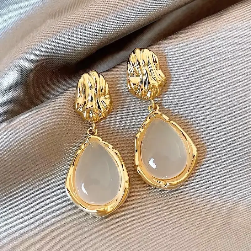 gold Water drop irregular stud earrings for women fashion high art style earrings unique jewelry N2405056