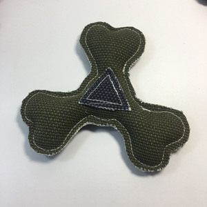 Kediler ve köpekler için en çok satan üçgen Dart gıcırtılı kenevir <span class=keywords><strong>Pet</strong></span> oyuncaklar-sert çiğnemek geçirmez tasarım eğlenceli Fetch oyunu - Product Image 5