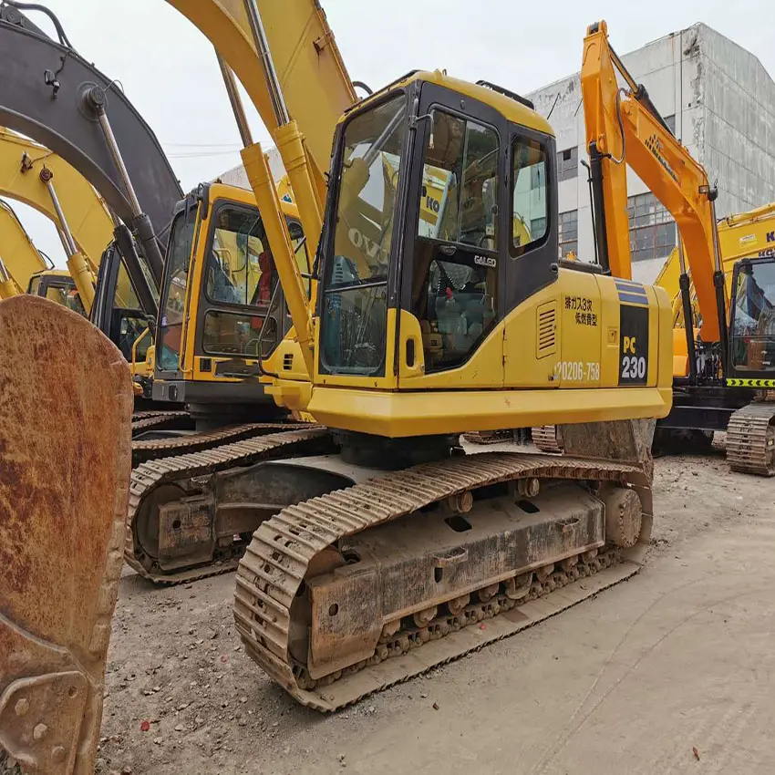 Aktif ikinci el araç Komatsu kullanılan PC230 paletli ekskavatör kazıcı/hidrolik güç motor Komatsu PC230 kullanılmış ekskavatör satılık