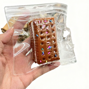 Nouveauté : Jouets anti-stress en silicone TPE en forme de biscuits sandwich, mini jouets souples pour soulager l'anxiété des enfants - Product Image 6