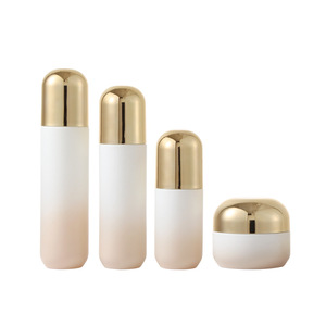 Botella de vidrio de suero facial con ingrediente cosmético de crema de agua nueva duradera y elegante con tapa dorada brillante para embalaje - Product Image 5