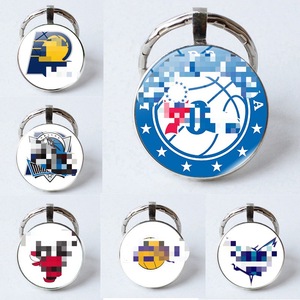 Logos d'équipes <span class=keywords><strong>NBA</strong></span> des Lakers, des Warriors et des 76ers en alliage de pierres précieuses avec anneaux et porte-clés gravés - Product Image 1