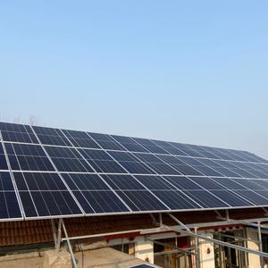 Stock de panneaux solaires Topcon de qualité supérieure, entièrement noirs, double vitrage, bifaciaux, 500 watts - Product Image 1