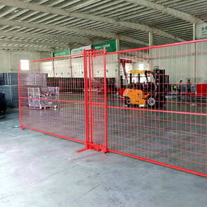 ألواح سياج مؤقتة مطلية بالمسحوق بطول 6 أقدام للاستخدام الخارجي في البناء والفعاليات في كندا - Product Image 1