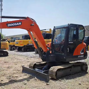 Excavadora de Ruedas Doosan DX60 Usada Confiable, Mini Excavadora de 6 Toneladas de Capacidad, Pocas Horas de Trabajo, Maquinaria de Corea con Certificación CE - Product Image 1
