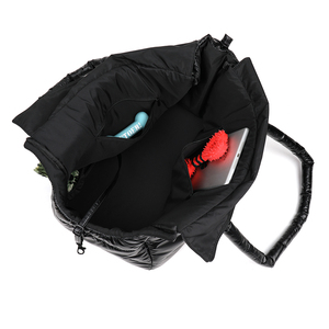 कस्टम कपास क्विल्ड कुत्ते स्लिंग बैग पोर्टेबल कुत्ते स्लिंग बैग के साथ पोर्टेबल कुत्ते नरम पक्षीय वाहक बैग - Product Image 4