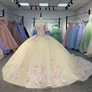 5961 Elegantes vestidos de quinceañera con hombros descubiertos, florales, con falda abullonada para niñas - Product Image 2