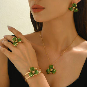 European American Export Korean Style Simple Niche Design Oil-Drip Three-Petal Flower <strong>Earrings</strong> Necklace Vacation Style Set Alloy - Product Image 6