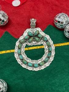 COLLECCIÓN NAVIDEÑA, COLGANTE DE TURQUESA KINGMAN EN PLATA DE LEY HECHO A MANO PARA MUJER - Product Image 3