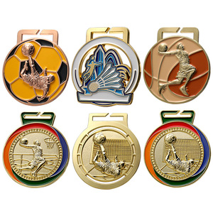 Médailles de finition pour les finisseurs, personnalisées sur mesure, avec logos, découpe de haute qualité, finition sportive 3D plaquée or et gravure. - Product Image 1