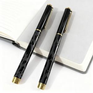 Stylos à bille en métal noir pour hommes, événements d'entreprise, publicité, personnalisables avec logo, stylos à gel adaptés comme cadeaux - Product Image 1