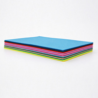 Feuilles de feutre 4 "x 4" pour l'artisanat 34 couleurs assorties Feuilles de tissu en feutre Kit de fil pour broderie Kits d'artisanat en tissu