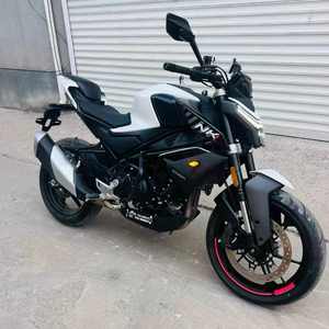 Motocyclette de rue 450NK d'occasion, excellent état. Moteur bicylindre refroidi par liquide de 450 cm³, freins ABS et affichage numérique intelligent - Product Image 6