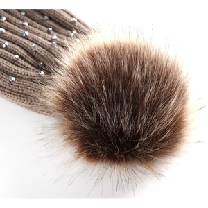 Chapeau d'hiver en perles pour filles Chapeau en fourrure artificielle Chapeaux pour bébés garçons <span class=keywords><strong>Bonnet</strong></span> à oreillettes en <span class=keywords><strong>laine</strong></span> tricotée Chapeaux pour enfants pour enfants - Product Image 6