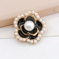Fleur de perles en grappe multicouche avec perles de rocaille pour sabots d'été perforés et ornements anti-poussière pour téléphones portables