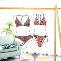Fil métallique Bikini antidérapant gain de place maillot de bain cintres filles maillot de bain cintre pliable corps forme Bikini cintres