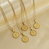 Collares con Iniciales Chapados en Oro de 18K Estilo Vintage para Mujer, Joyería Delicada con Cadena de Eslabones para Combinar, Material de Acero Inoxidable
