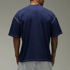 Camiseta Extra Grande de Alta Calidad, 250 g/m², 100% Algodón, con Logotipo Personalizado, Estilo Urbano Minimalista para Hombre, Color Azul Marino - Product Image 2