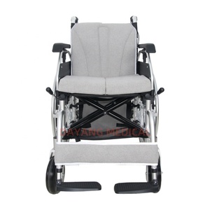 Silla de ruedas Manual de transporte de aleación de aluminio estándar Plegable ligera portátil con respaldo ajustable reposabrazos reposapiés - Product Image 2