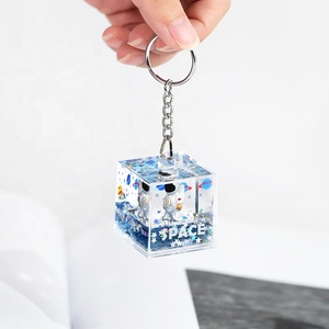 <span class=keywords><strong>Porte</strong></span>-clés <span class=keywords><strong>Astronaute</strong></span> Spatial Mystérieux au Design Nouveau 2021, <span class=keywords><strong>Porte</strong></span>-clés Populaire en Acrylique de Forme Carrée avec Sable Mouvant, Huile Liquide, Espace - Product Image 1
