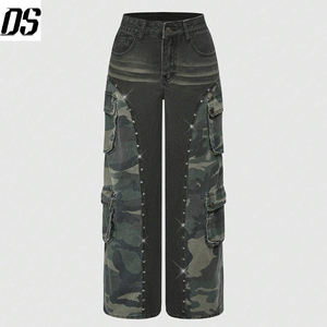 Pantalons en <span class=keywords><strong>jean</strong></span> personnalisés Y2K Vintage Camouflage Patchwork Rivet Décoré Poche cargo Jambes larges Jeans pour hommes Jeans de haute qualité - Product Image 1