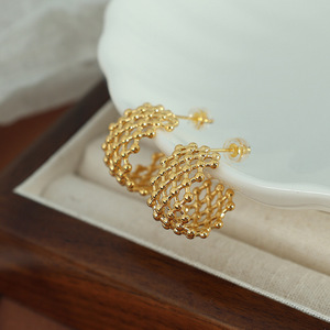 <b>Titanium</b> Steel <b>Stud</b> Earrings Gold Beaded C Shape Mesh Design Hong Kong Style 18K Gold Plated Geometric Fashion Jewelry - Product Image 1
