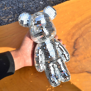 Figura de Oso con Bola de Discoteca - Decoración Artística Altamente Reflectante, Artículo Coleccionable Único para Escritorio, Fiestas, Sala de Juegos, Pieza de Conversación - Product Image 6