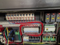 Máquina Sopladora de Botellas PET de 8 Cavidades Totalmente Automática XINJE PLC 14000BPH de Alta Productividad con Capacidad de 2L para Botellas de Agua de Plástico